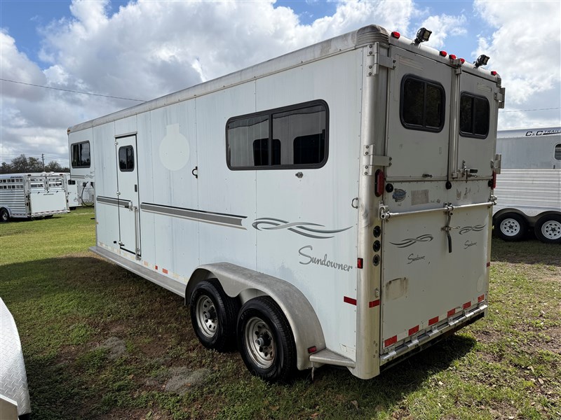 Trailer Photo 4