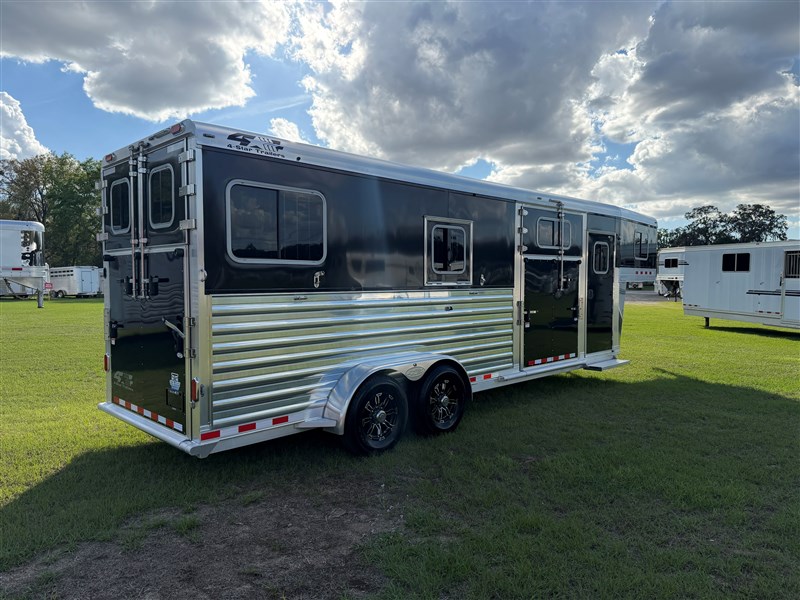 Trailer Photo 3
