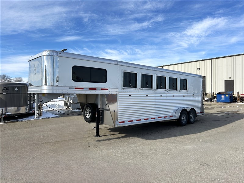 Trailer Photo 5