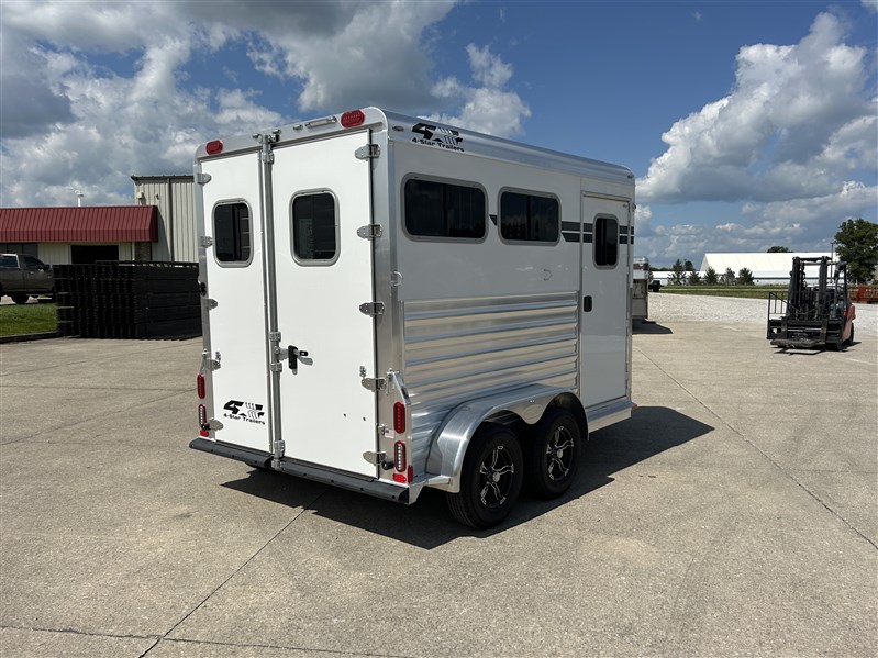 Trailer Photo 2