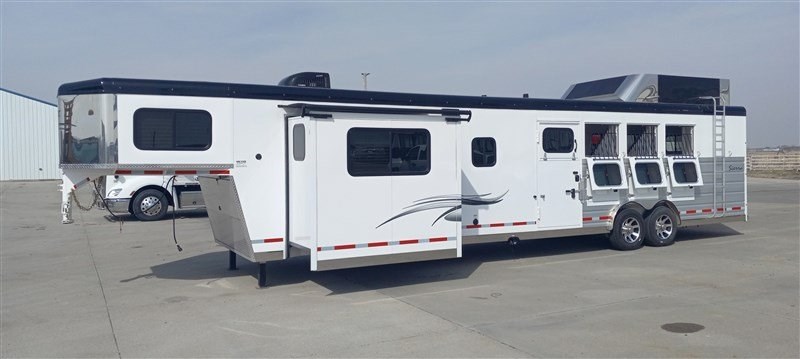 2023 Trails West sierra 4 horse 15x19 lq / slide out