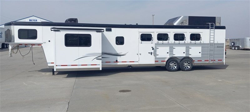 2023 Trails West sierra 4 horse 15x19 lq / slide out
