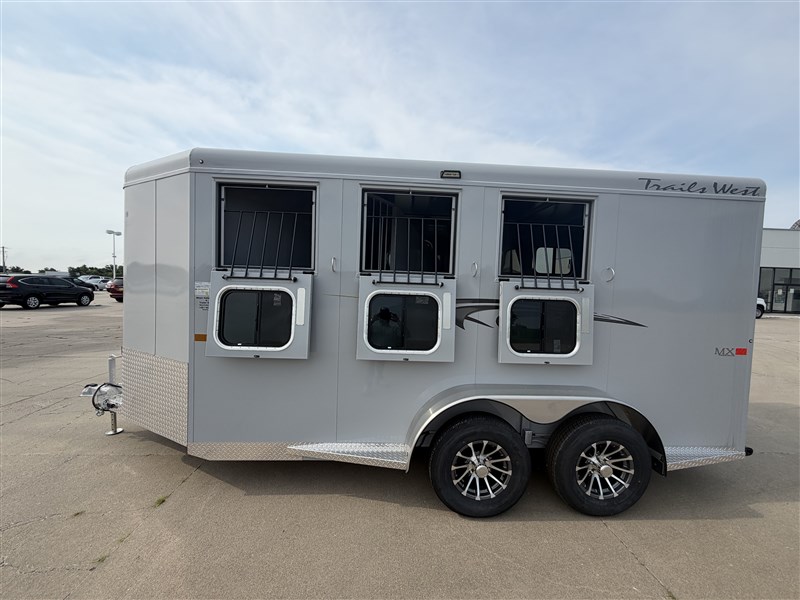 Trailer Photo 11