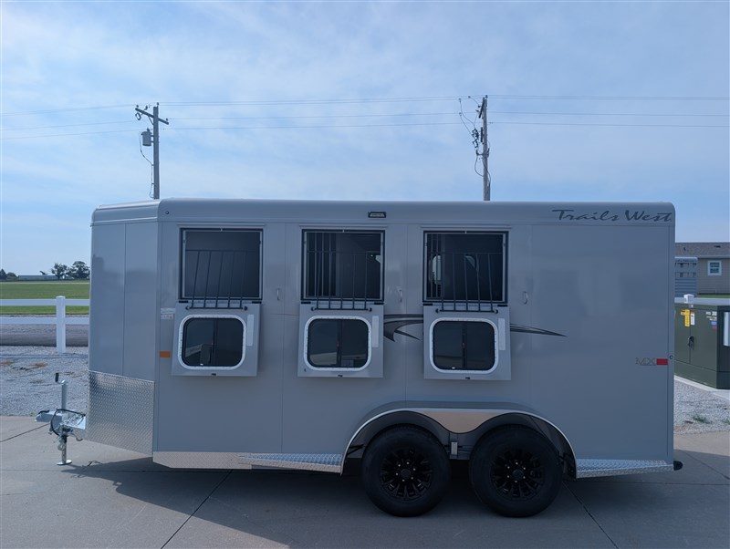 Trailer Photo 2