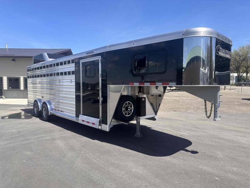 2025 Cimarron lonestar 26' stock combo with dual man doors