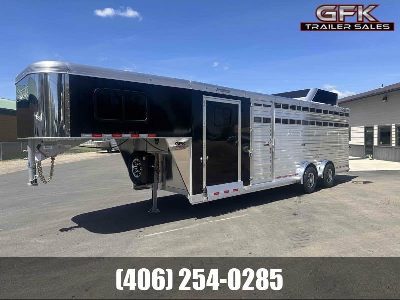 2025 Cimarron lonestar 26' stock combo with dual man doors