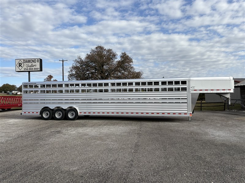 2026 Elite 36' livestock stock - 7' tall 17.5 tires