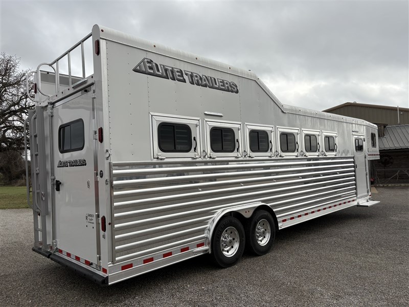 2027 Elite 6 horse trainers trailer! beautiful!