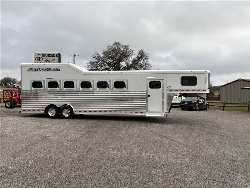 2027 Elite 6 horse trainers trailer! beautiful!