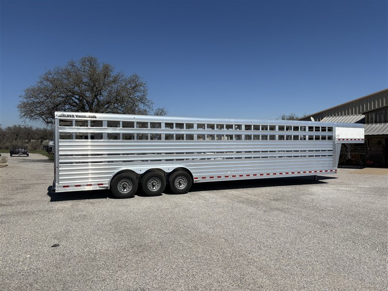 2025 Elite 36' livestock stock trailer 8' wide