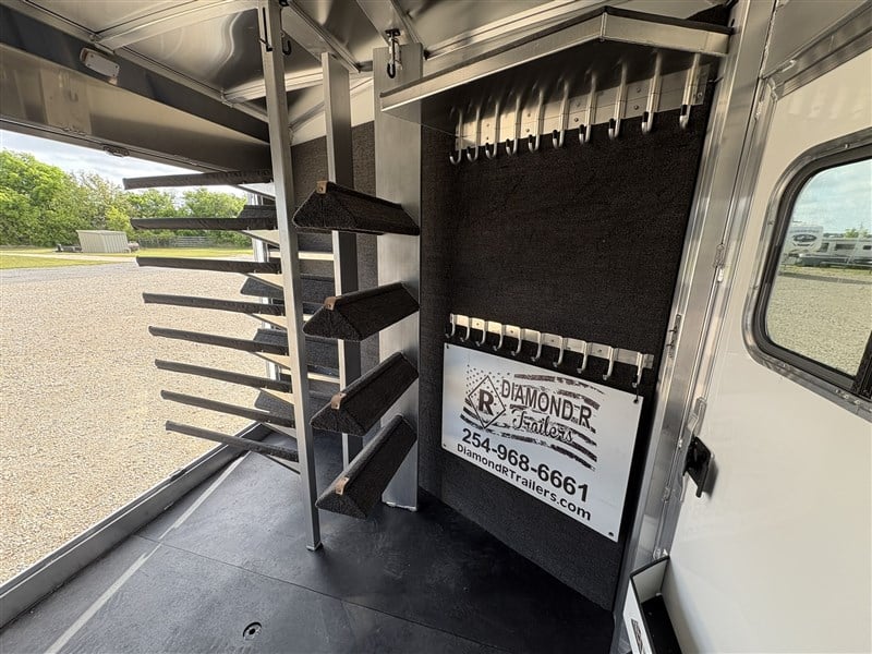 2027 Elite 9 horse trainers trailer