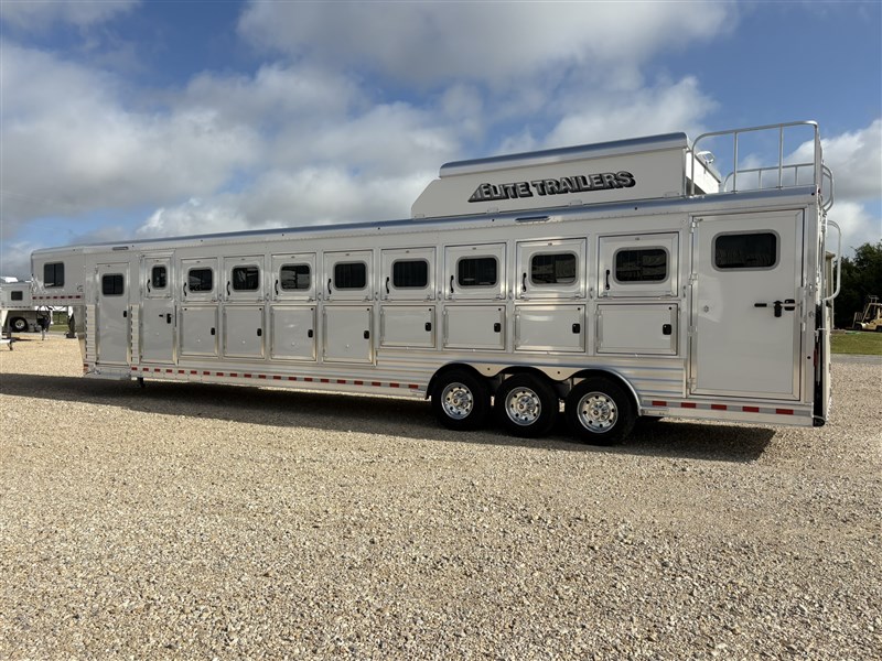 Trailer Photo 9