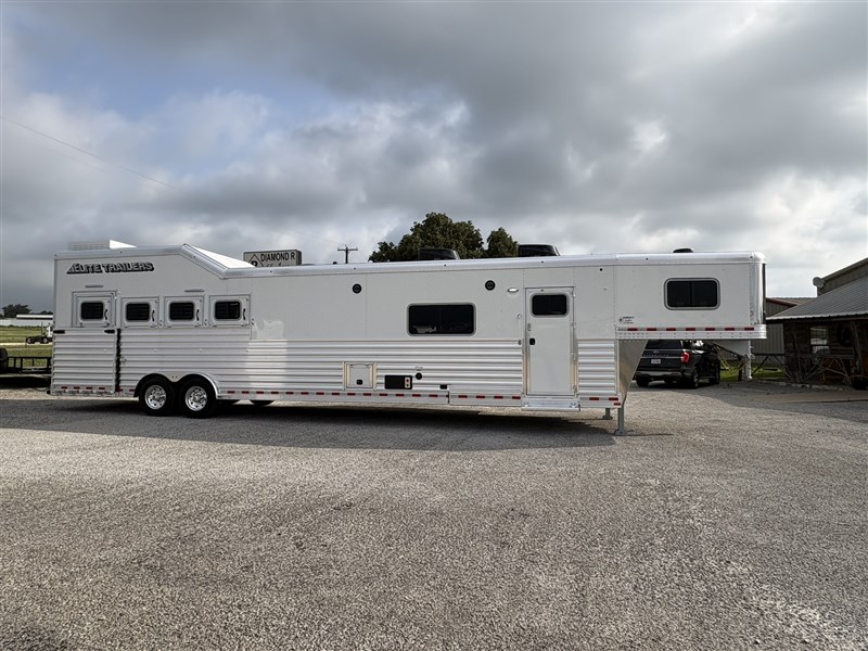 Trailer Photo 15