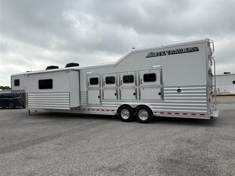 Trailer Photo 19