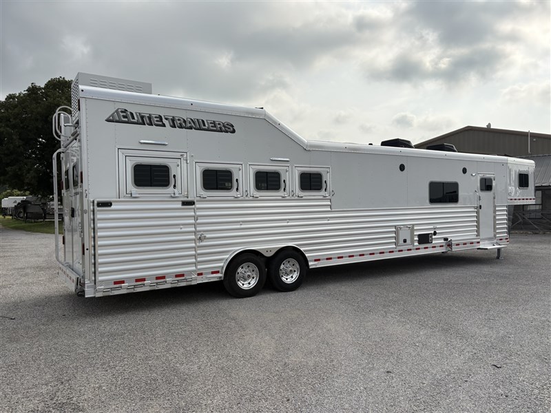 Trailer Photo 16