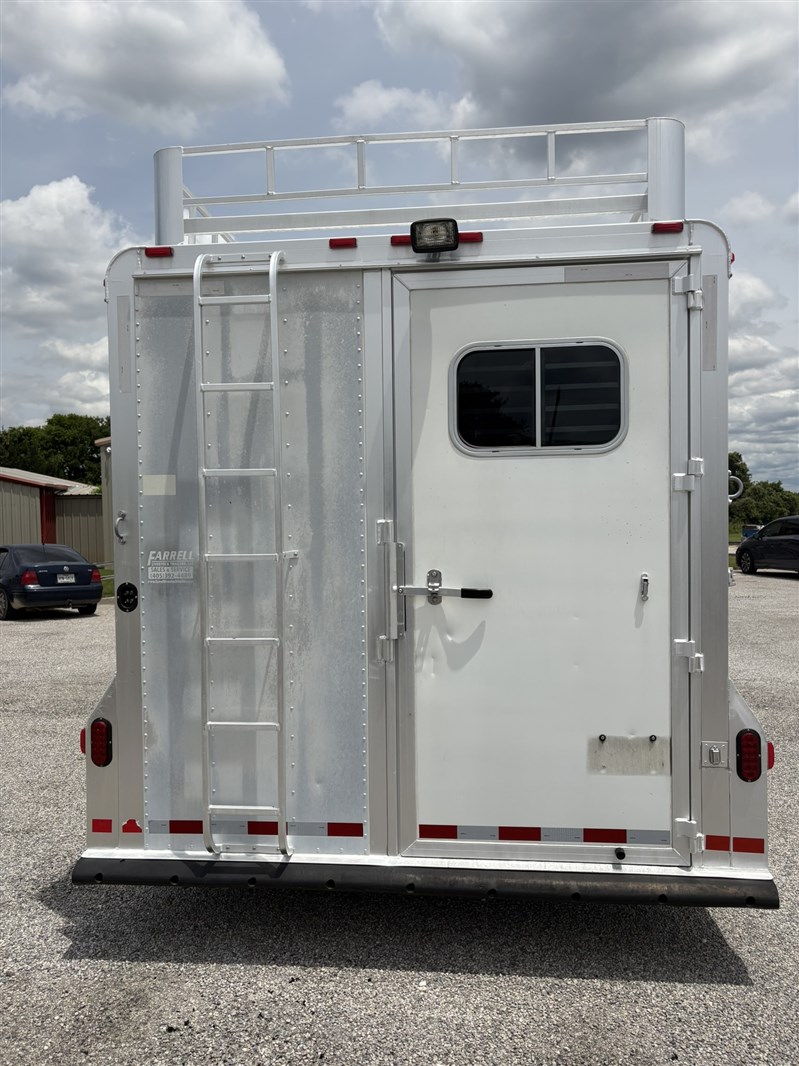 2008 Elite 6 horse trailer - mangers