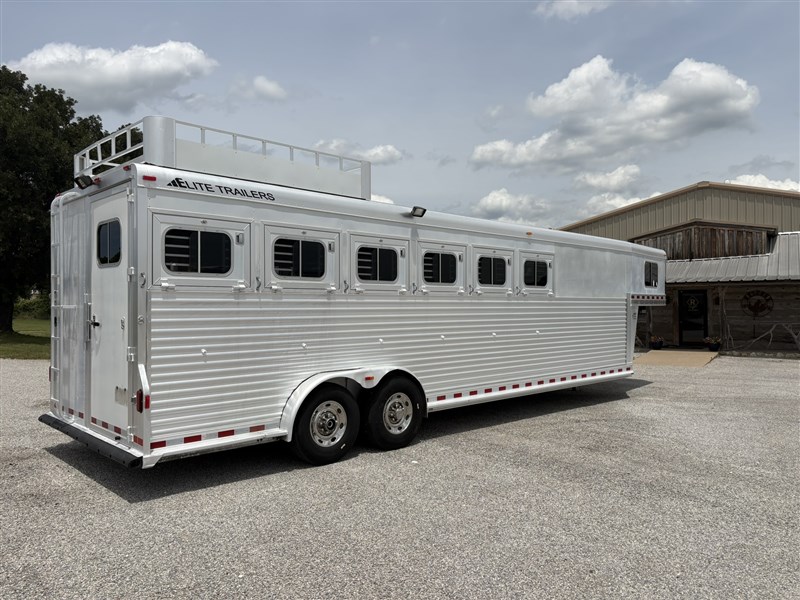 2008 Elite 6 horse trailer - mangers