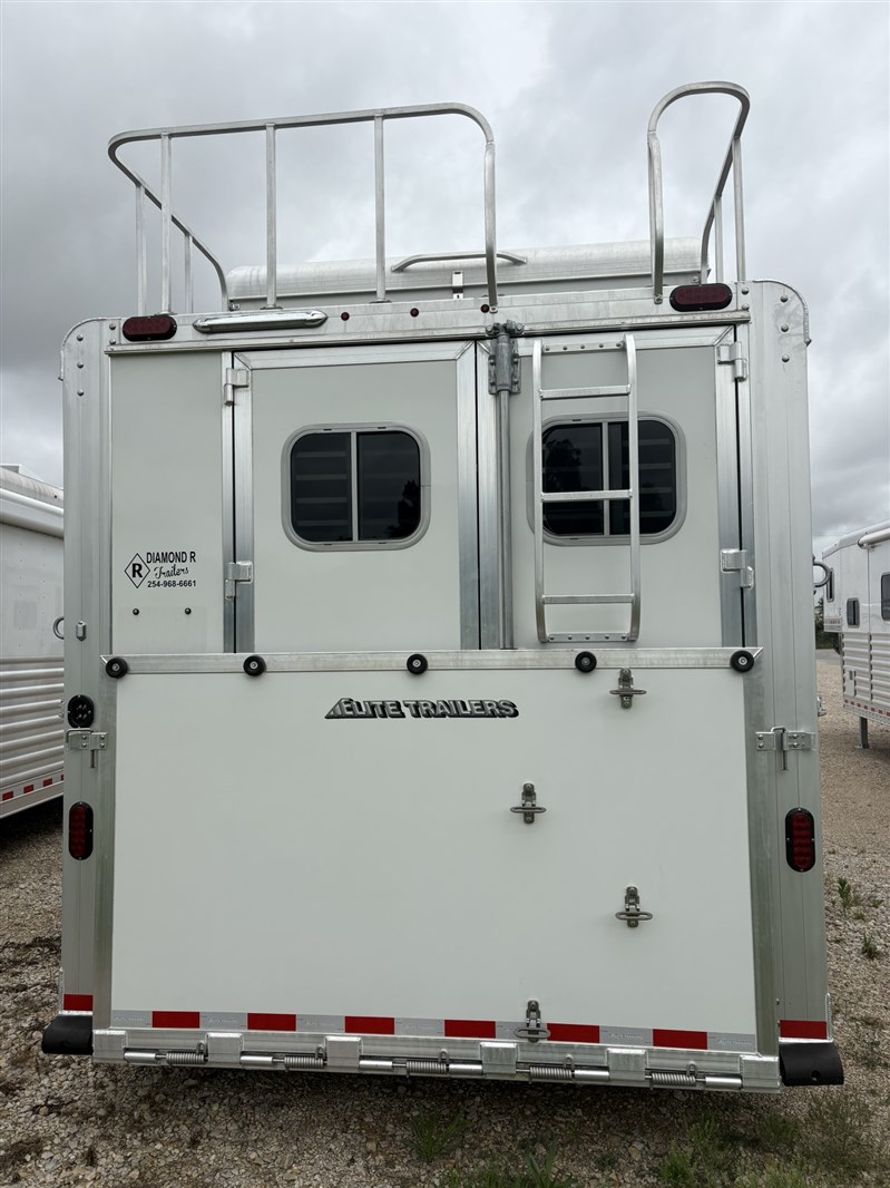 Trailer Photo 14