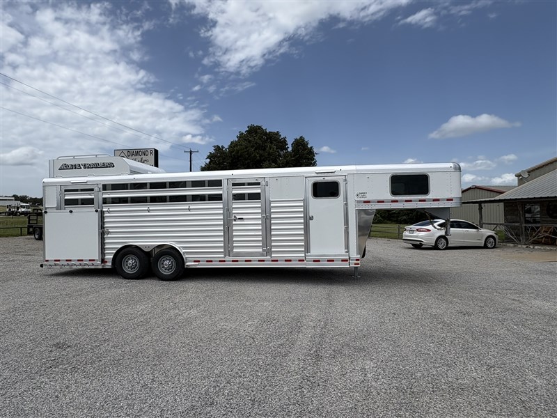 2027 Elite 5 HORSE SIDE LOAD STOCK COMBO - DELUXE REAR TACK