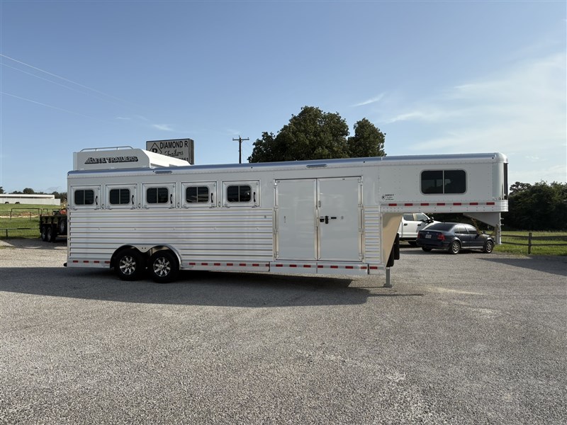 Trailer Photo 2