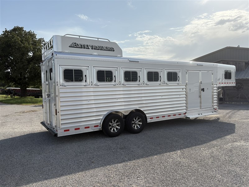 Trailer Photo 6