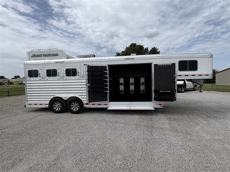 Trailer Photo 2
