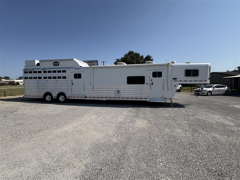 Trailer Photo 13