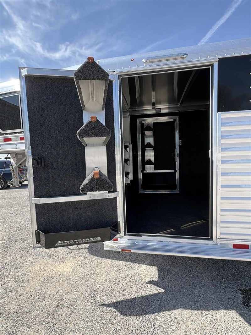 Trailer Photo 6