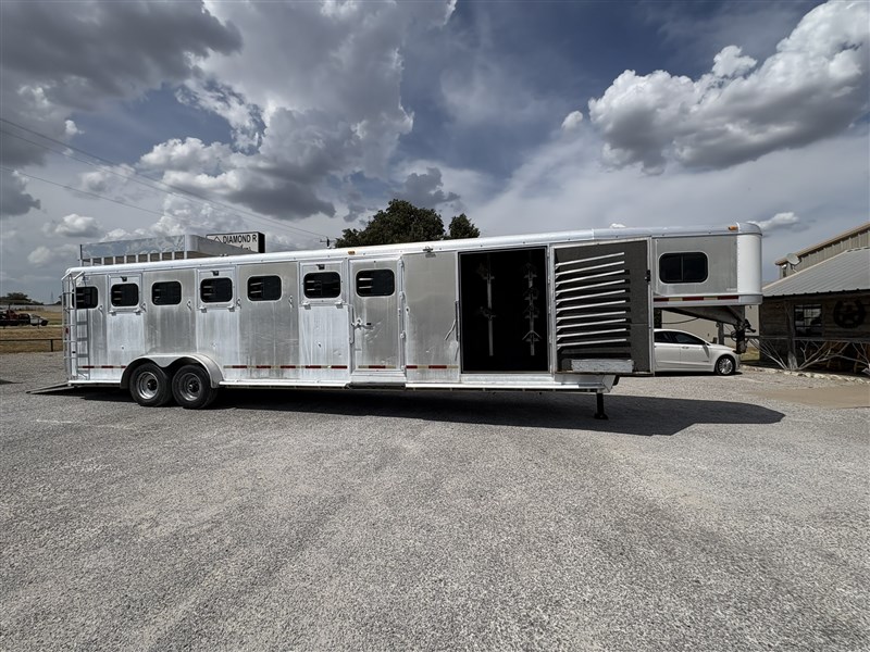 Trailer Photo 7