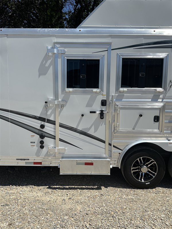 Trailer Photo 14