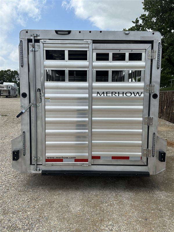 2025 Merhow 20' livestock trailer
