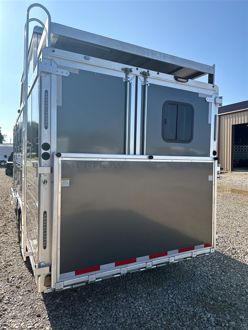 2025 Merhow bronco - 4 horse