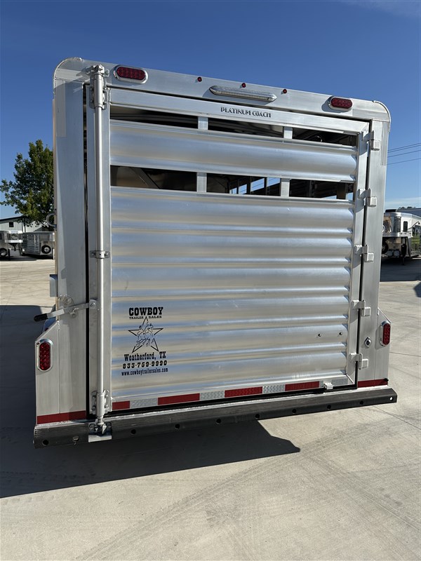 Trailer Photo 11