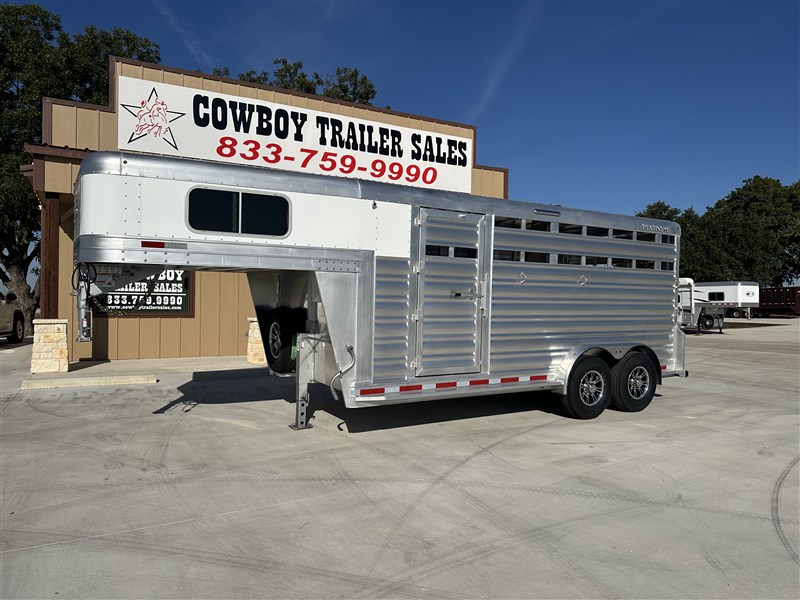 2026 Platinum Coach 3 horse stock combo
