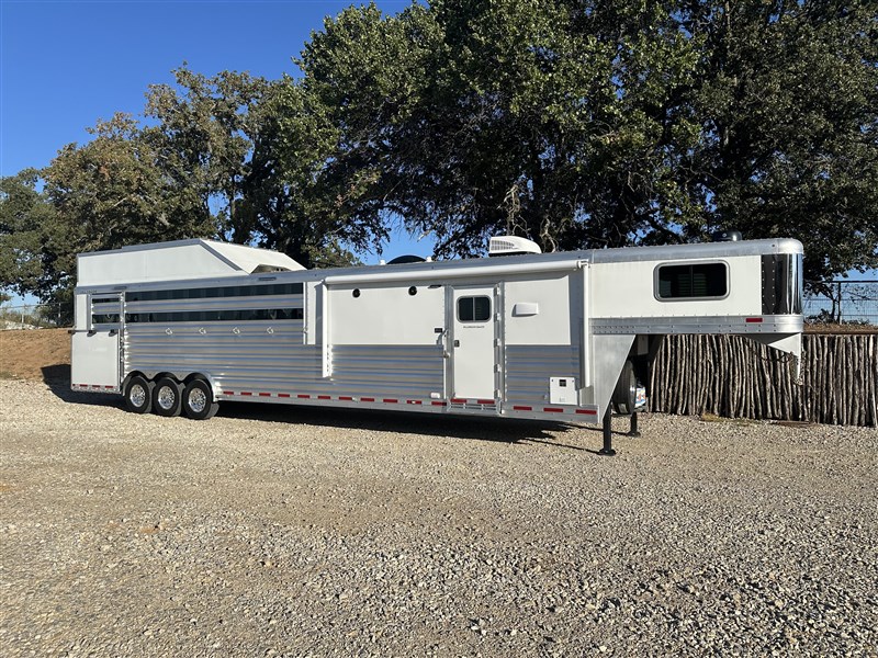 Trailer Photo 25