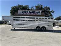 2025 Stock horse Platinum 24' x 8' Stock trailer