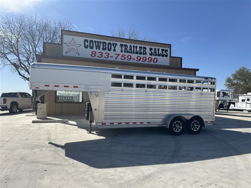 2022 4-star 4 horse stock combo