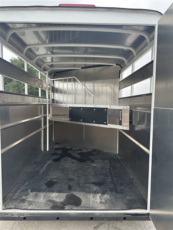 2026 Maverick 2h steel frame/aluminum skin 7'6" tall