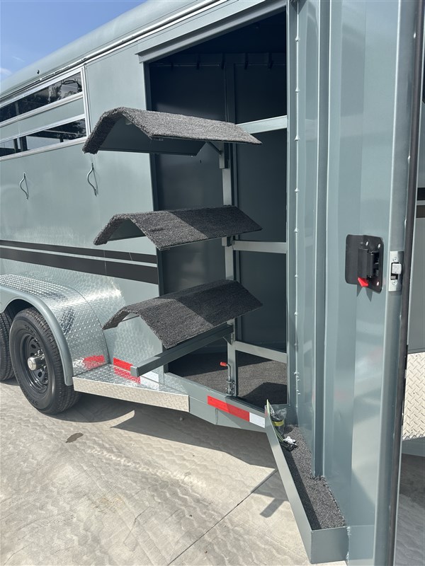 Trailer Photo 17