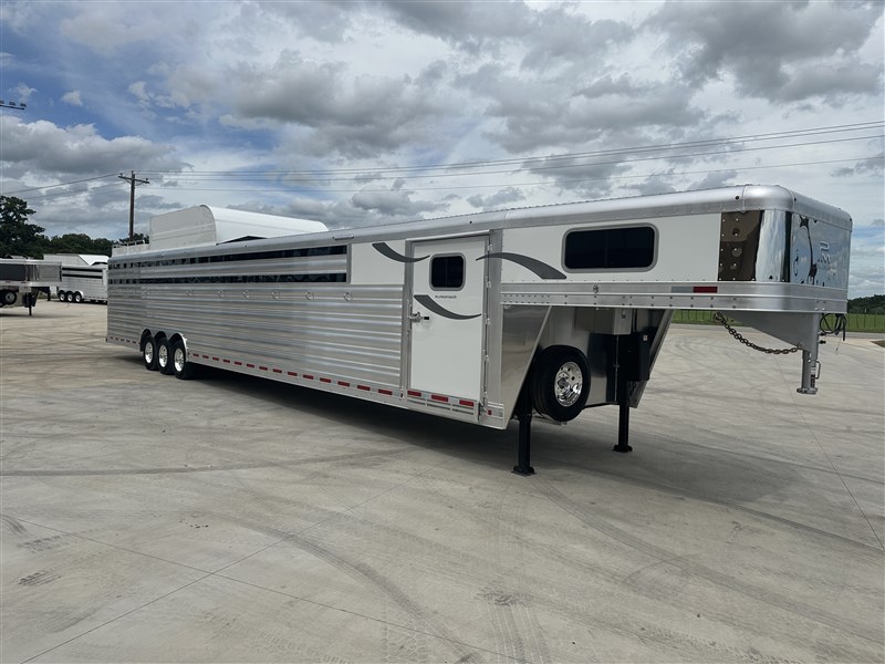 2026 Platinum Coach 10 horse trainer trailer