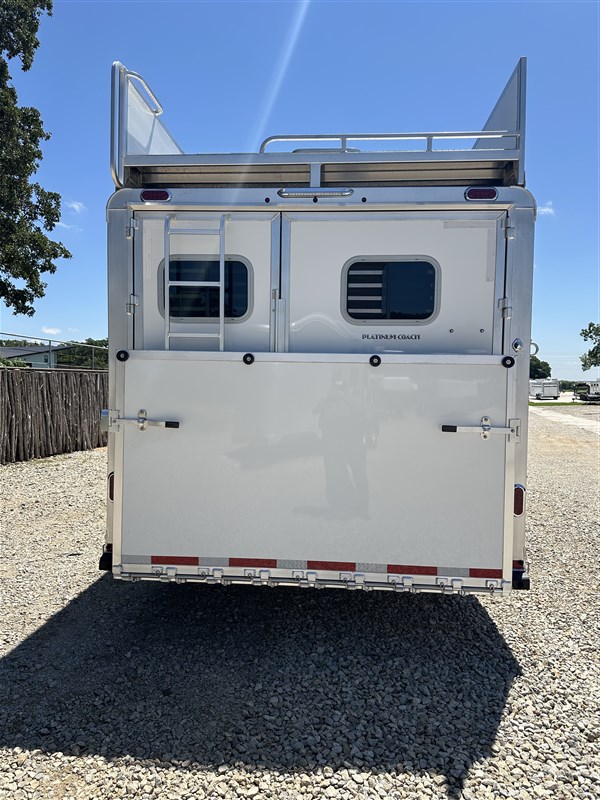 Trailer Photo 3