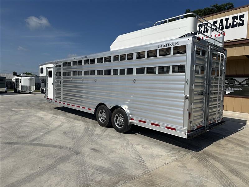 Trailer Photo 24
