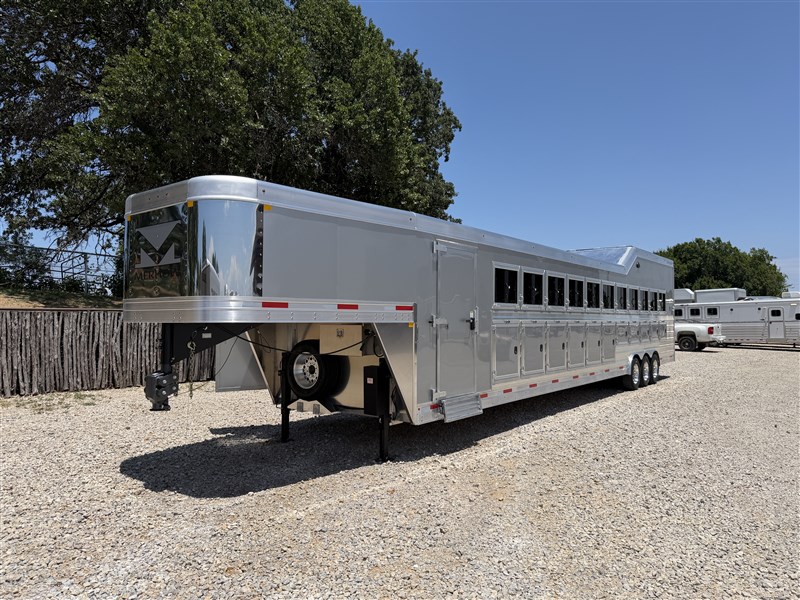 Trailer Photo 16