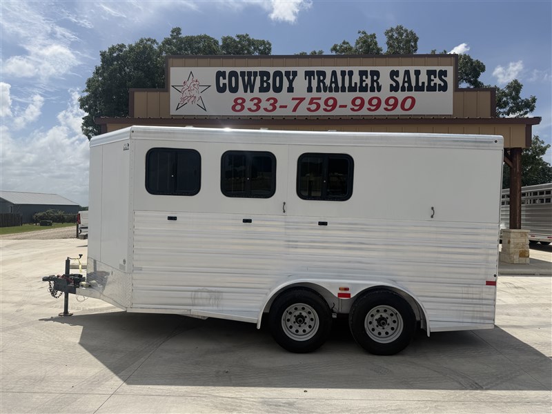 Trailer Photo 2