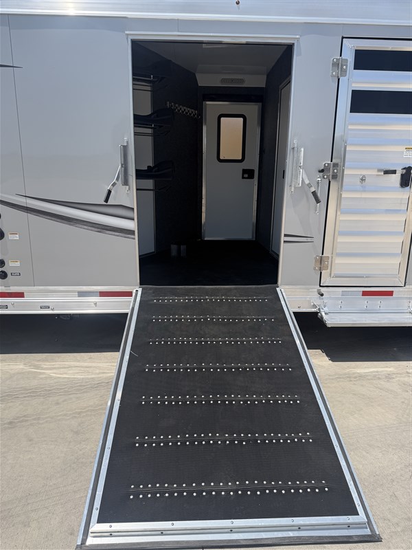 Trailer Photo 22