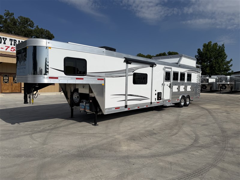 Trailer Photo 17