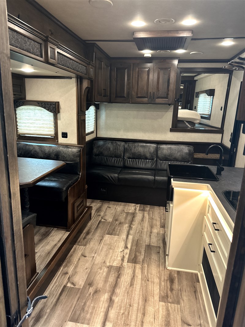 Trailer Photo 21