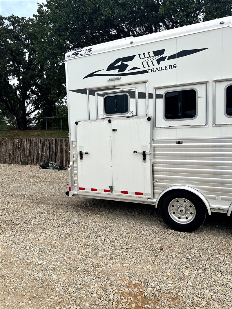 Trailer Photo 8