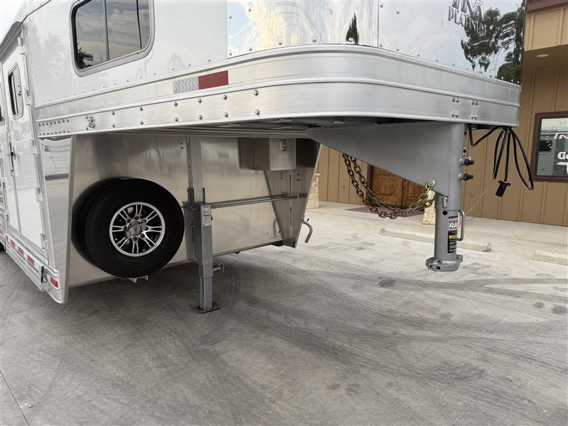 Trailer Photo 25