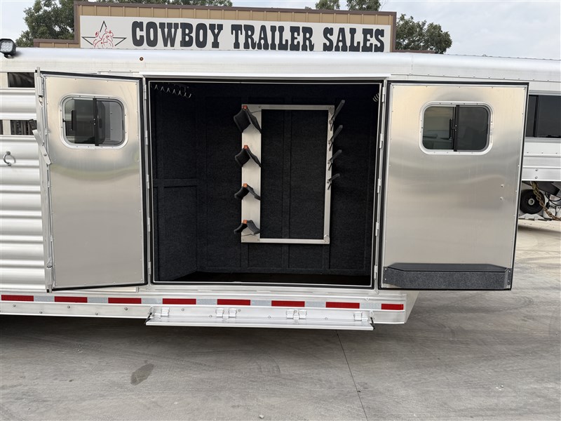Trailer Photo 13